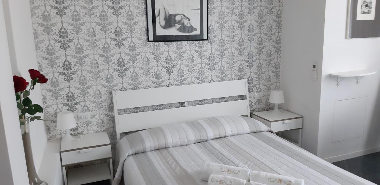 Manzoni Residence Комо Екстериор снимка