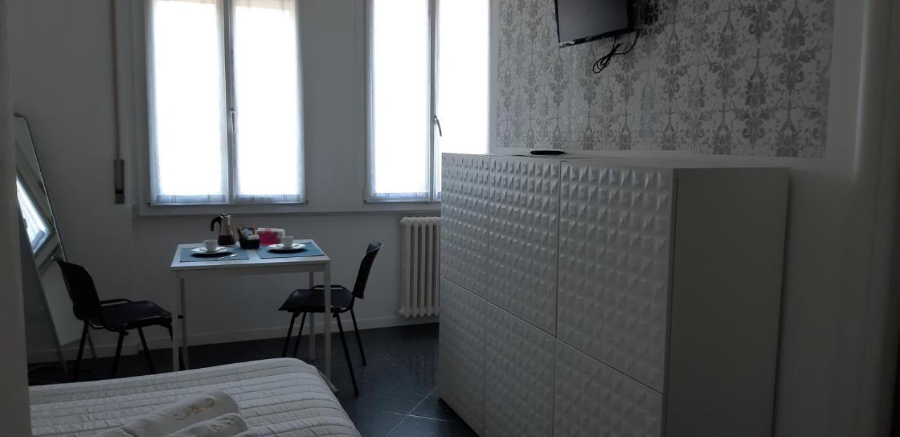 Manzoni Residence Комо Екстериор снимка